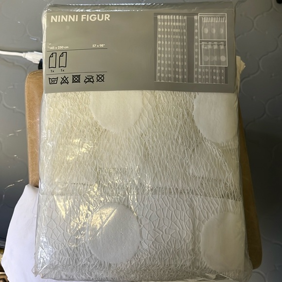 Curtains - Picture 1 of 2